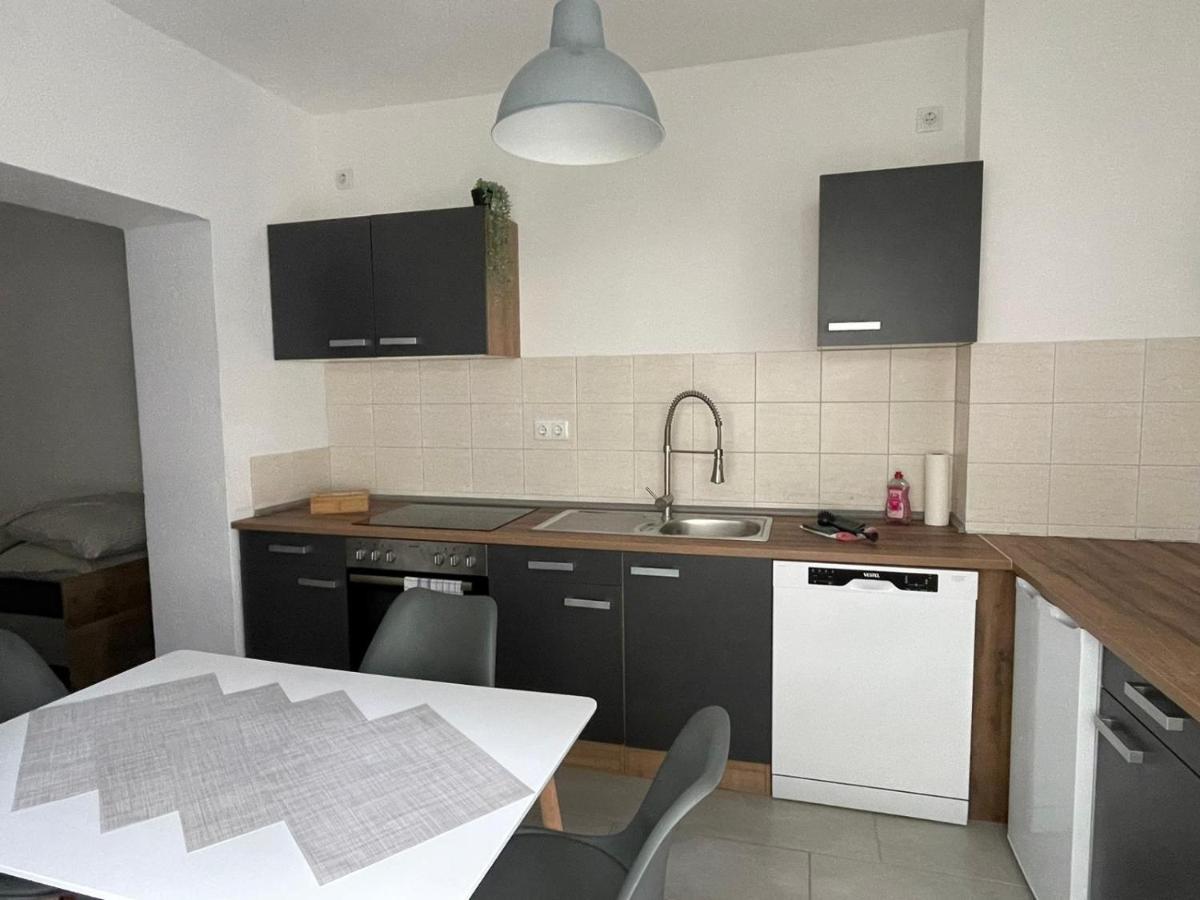 Modern Eingerichtet-Stadtnah-Ferienwohnung Mit Geschirrspueler Und Waschmaschine Friedland  Экстерьер фото